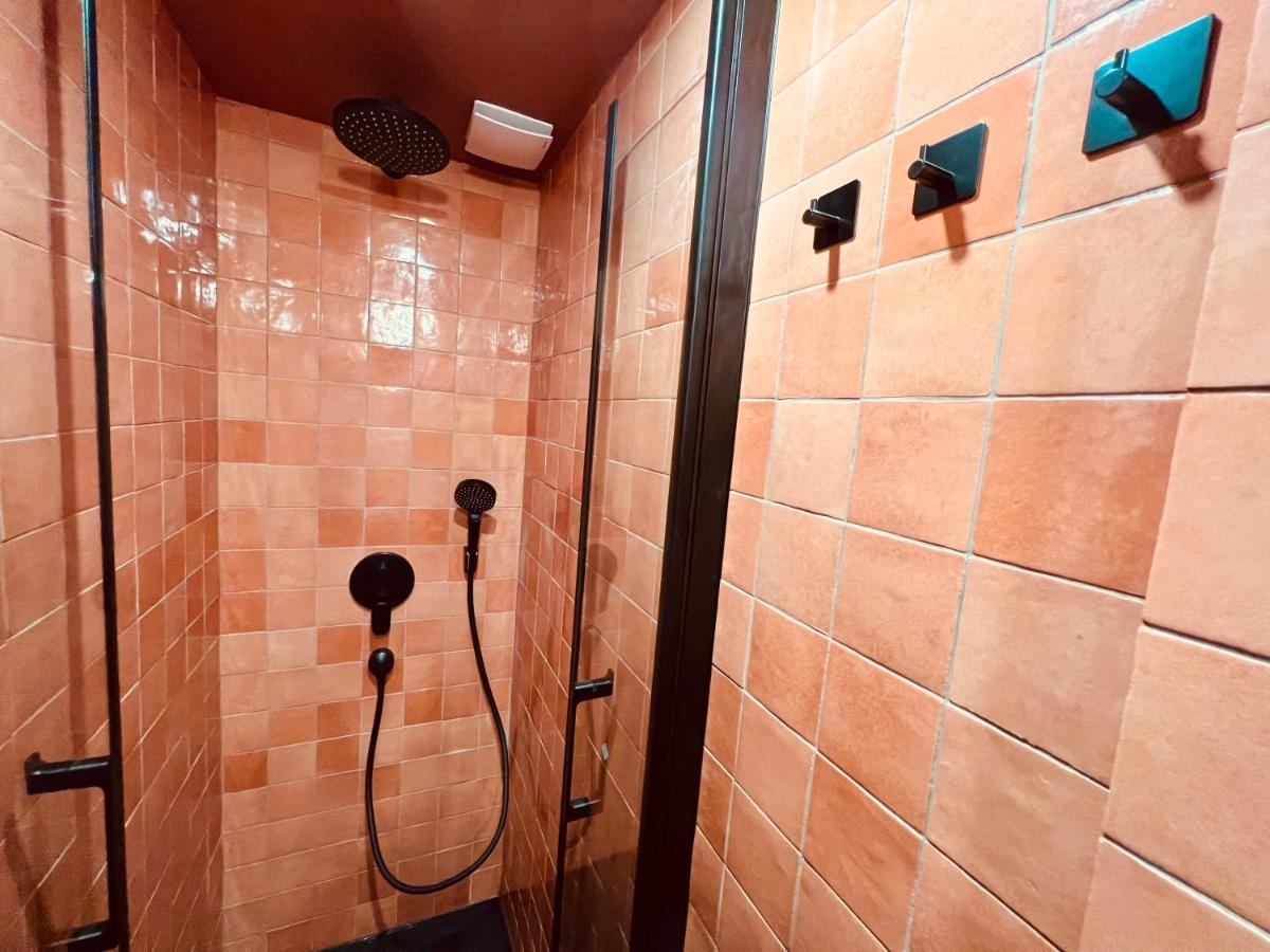 L'hermitage Piscine Sauna Fitness Deauville *